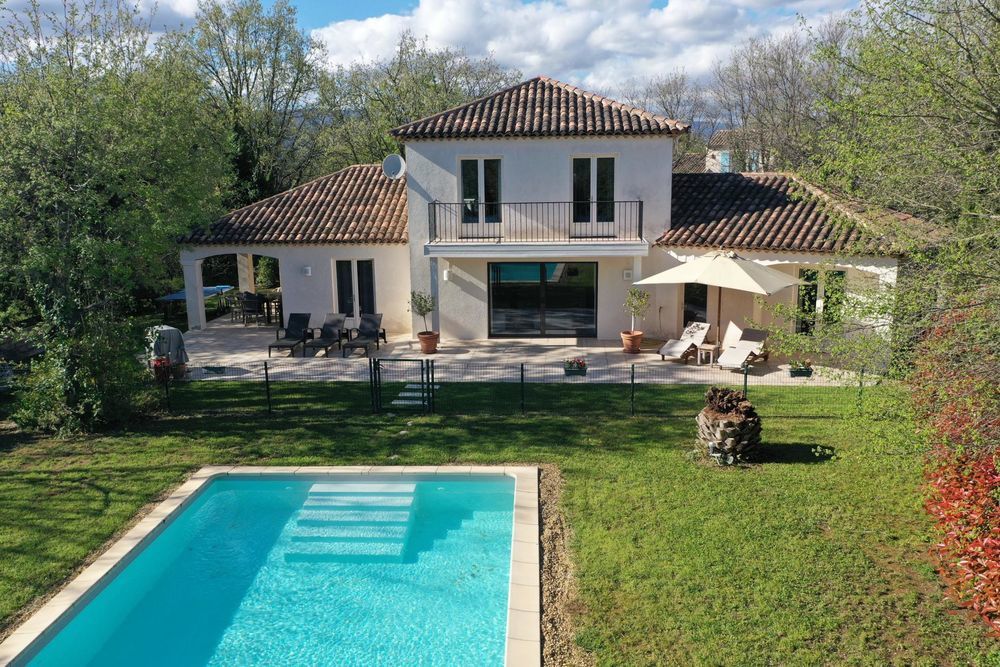 � vendre  Maison Saint-Paul-en-For�t (83440)