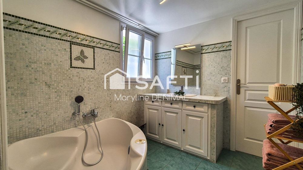 � vendre  Maison Saint-Rapha�l (83700)