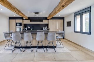  Maison � vendre 9 pi�ces 290 m�