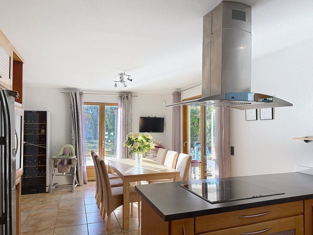 � vendre  Maison Saint-Paul-en-For�t (83440)