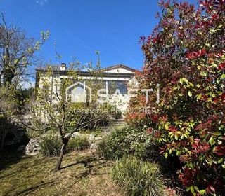  Maison � vendre 8 pi�ces 226 m�