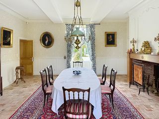  Maison � vendre 9 pi�ces 304 m�