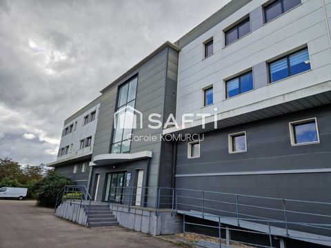 Bureau, plateau 184m&sup2;  PMR  avec ascenseur &agrave; ACHERS 199800 78260 Acheres