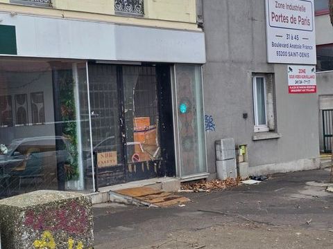 beau bureau tr&egrave;s bien situ&eacute; 329900 93200 Saint-denis