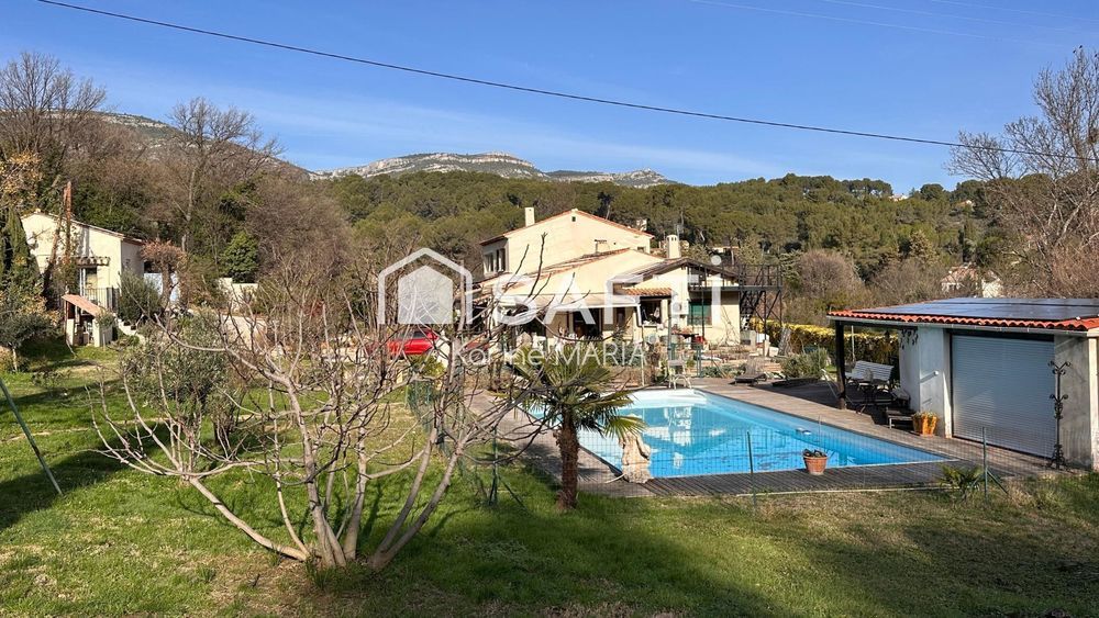 � vendre  Maison Aubagne (13400)