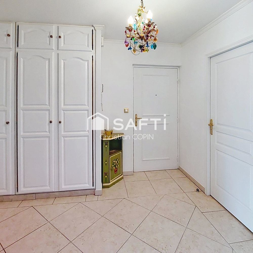 � vendre  Appartement Sanary-sur-Mer (83110)