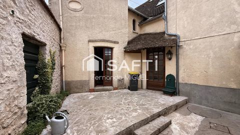   Avec local commercial, espace ext�rieur Maison - 6 pi�ce(s) - 228 m�