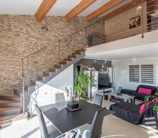  Maison � vendre 9 pi�ces 260 m�