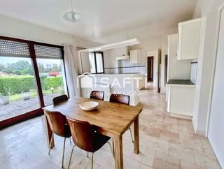  Maison � vendre 7 pi�ces 220 m�