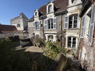  Maison � vendre 9 pi�ces 213 m�