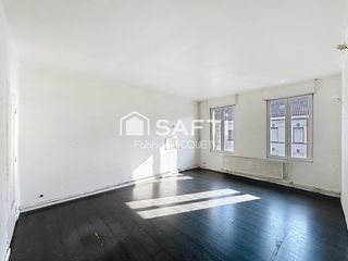  Immeuble � vendre 331 m�