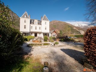  Propri�t�/ch�teau � vendre 15 + pi�ces 513 m�