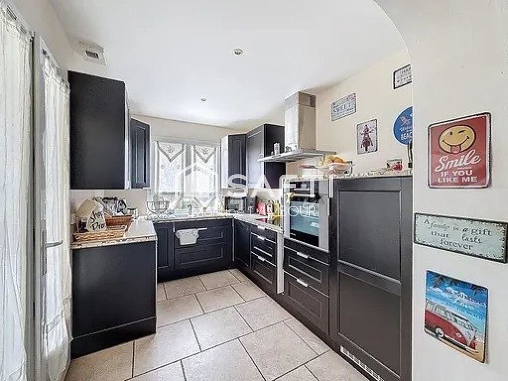 � vendre  Maison Paradou (13520)