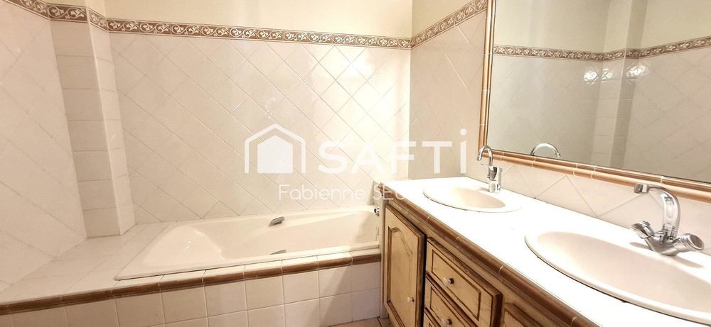 � vendre  Maison Pernes-les-Fontaines (84210)