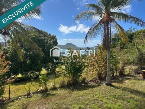   Maison T4 avec appartement de 48 m2 - vue baie du Marin Maison - 7 pi�ce(s) - 195 m�