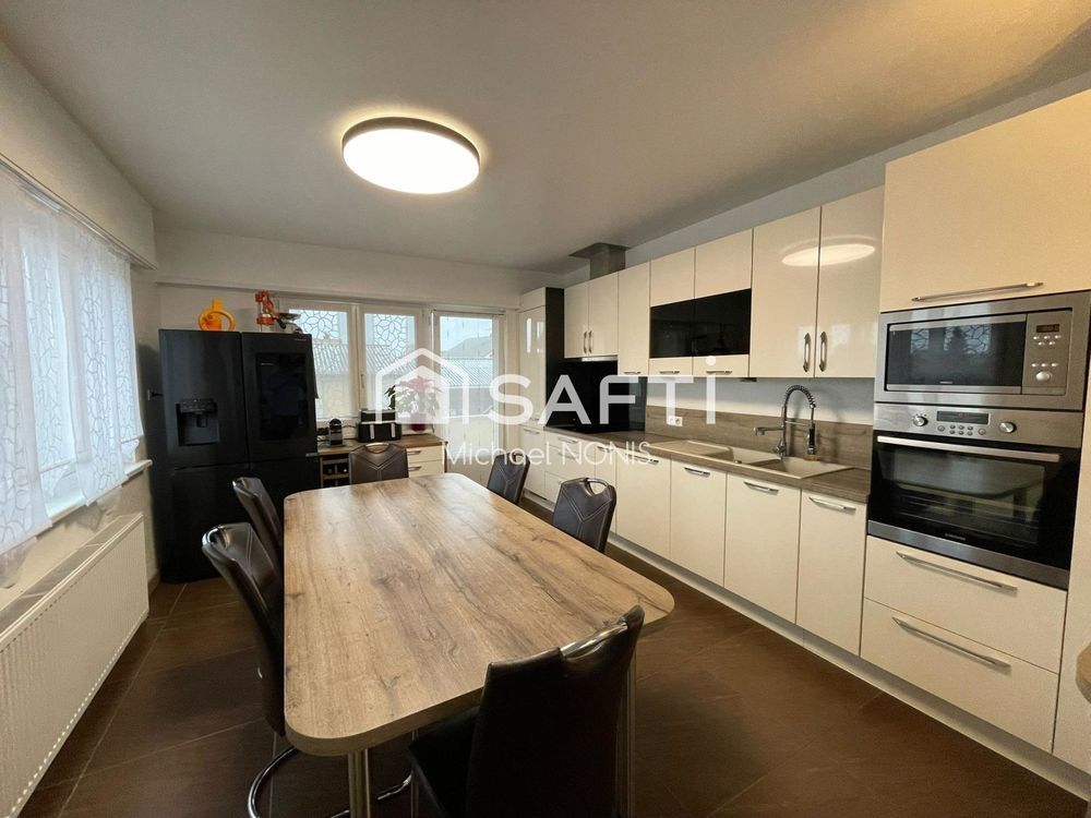 � vendre  Maison Village-Neuf (68128)