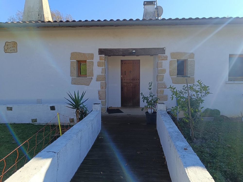 � vendre  Maison Saint-P�e-sur-Nivelle (64310)