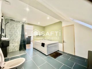  Immeuble � vendre 205 m�