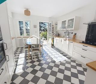  Maison � vendre 6 pi�ces 195 m�