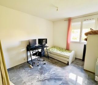  Appartement � vendre 4 pi�ces 77 m�