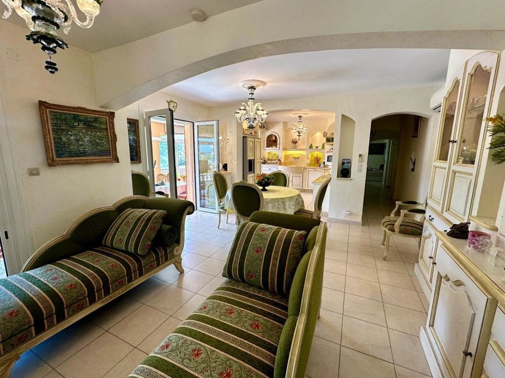 � vendre  Maison Les Issambres (83380)