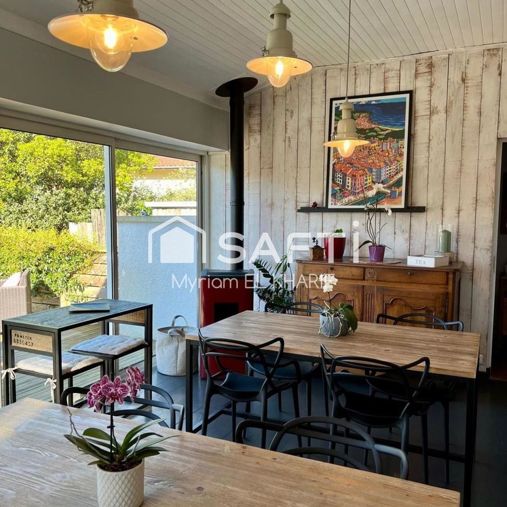 � vendre  Maison Gastes (40160)