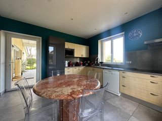  Maison � vendre 6 pi�ces 220 m�