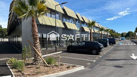 Bureau 38 m&sup2; | Emplacement strat&eacute;gique sur la RN7 980 83480 Puget-sur-argens