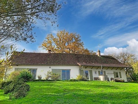   Jolie ferme Bressane r�nov�e avec tr�s belle vue d�gag�e Maison - 5 pi�ce(s) - 130 m�