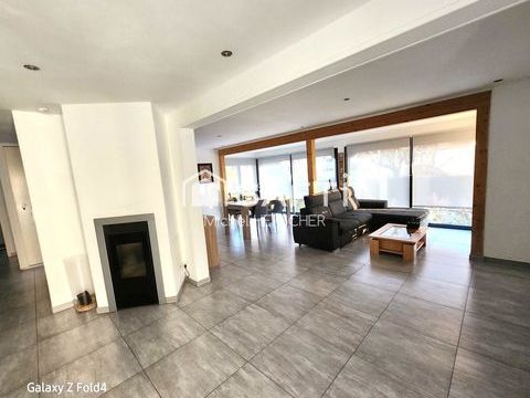   Maison de plain-pied de 100 m� sur 690 m� de terrain Maison - 4 pi�ce(s) - 100 m�