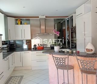  Maison � vendre 6 pi�ces 140 m�