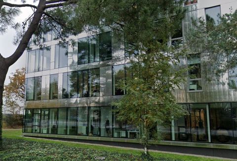 320 m&sup2; de  Plateau de Bureaux  - ARMOR ZENITH SAINT-HERBLAIN 739362 44800 Saint-herblain