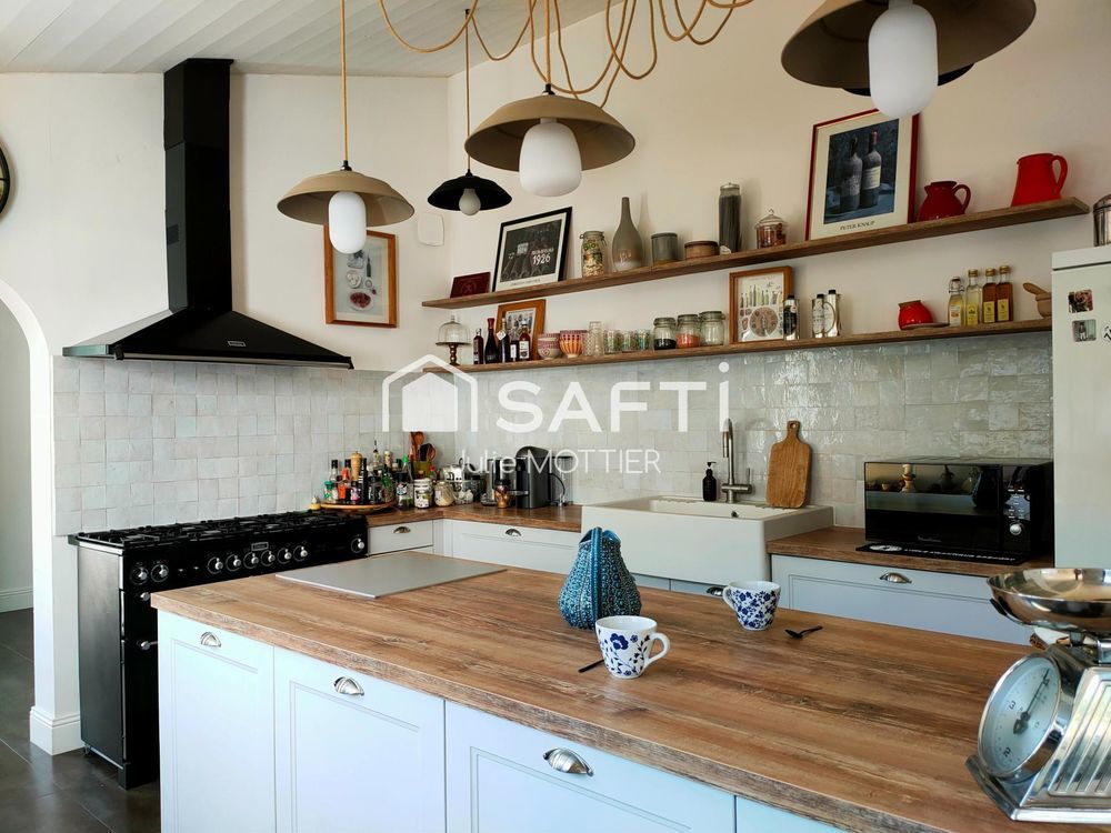 � vendre  Maison Sainte-Marie-de-R� (17740)