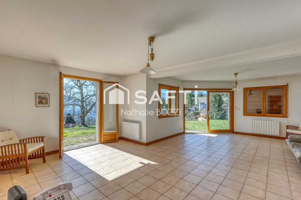 � vendre  Maison Corenc (38700)