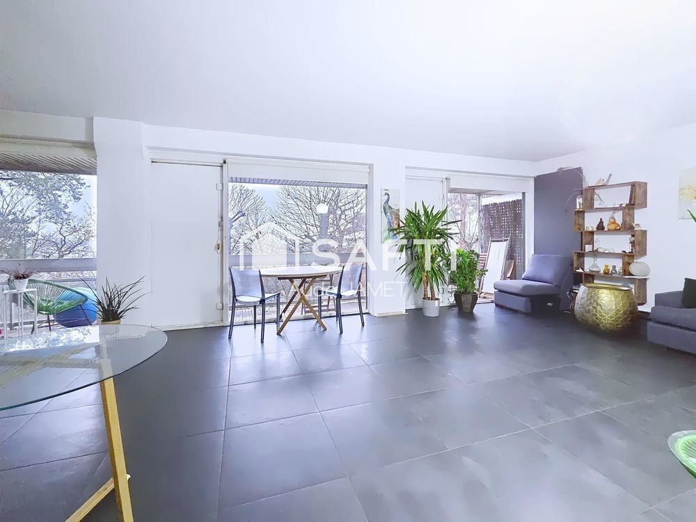 � vendre  Appartement Versailles (78000)