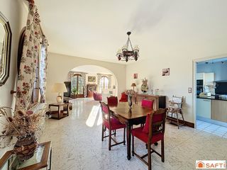  Maison � vendre 10 pi�ces 317 m�