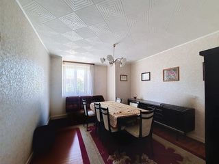  Maison � vendre 10 pi�ces 200 m�