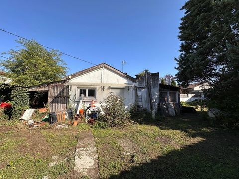   Maison d'environ 50m2 sur parcelle construclible de 330m2 Maison - 3 pi�ce(s) - 55 m�