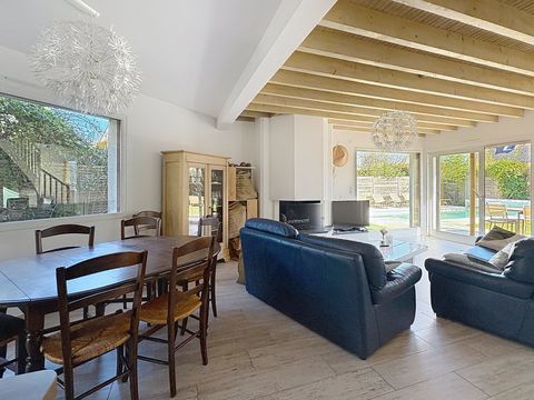   Rare en plein centre de Bruz : maison contemporaine 175 m� avec piscine ! Maison - 7 pi�ce(s) - 175 m�