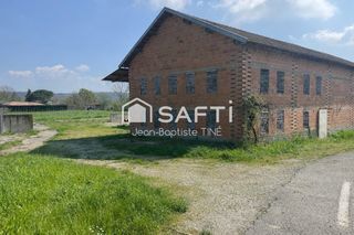  Immeuble � vendre 590 m�