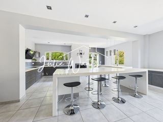  Maison � vendre 8 pi�ces 400 m�