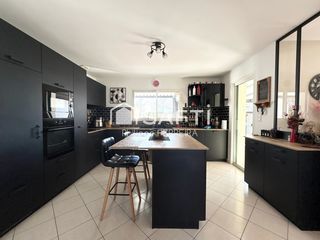  Maison � vendre 7 pi�ces 200 m�