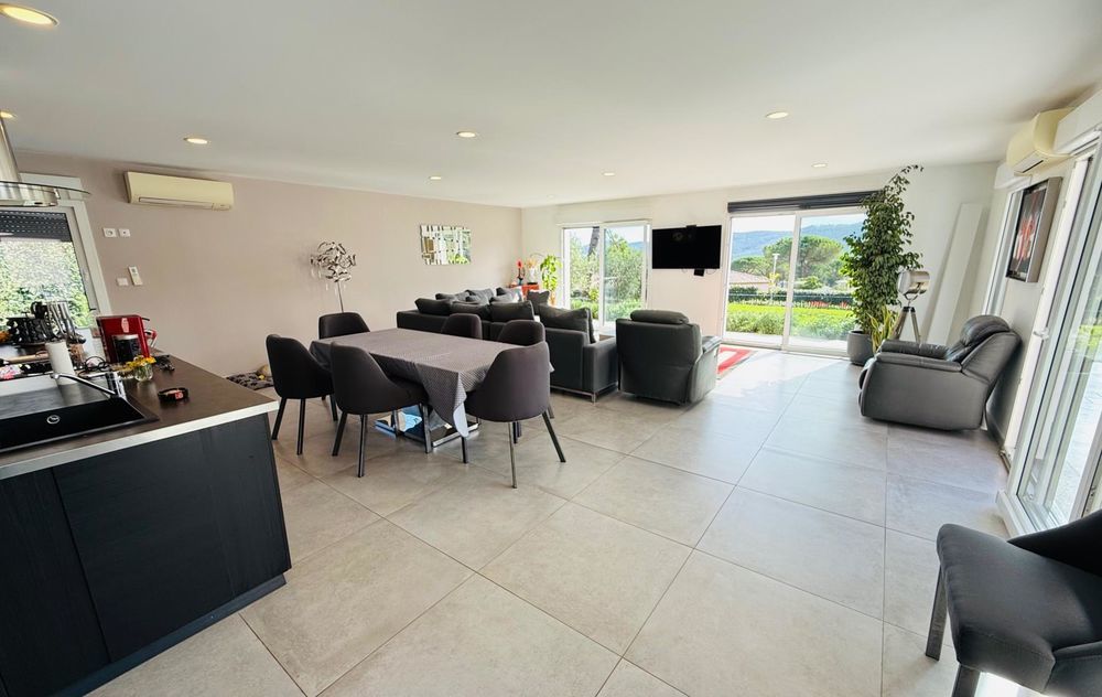 � vendre  Maison Bagnols-en-For�t (83600)