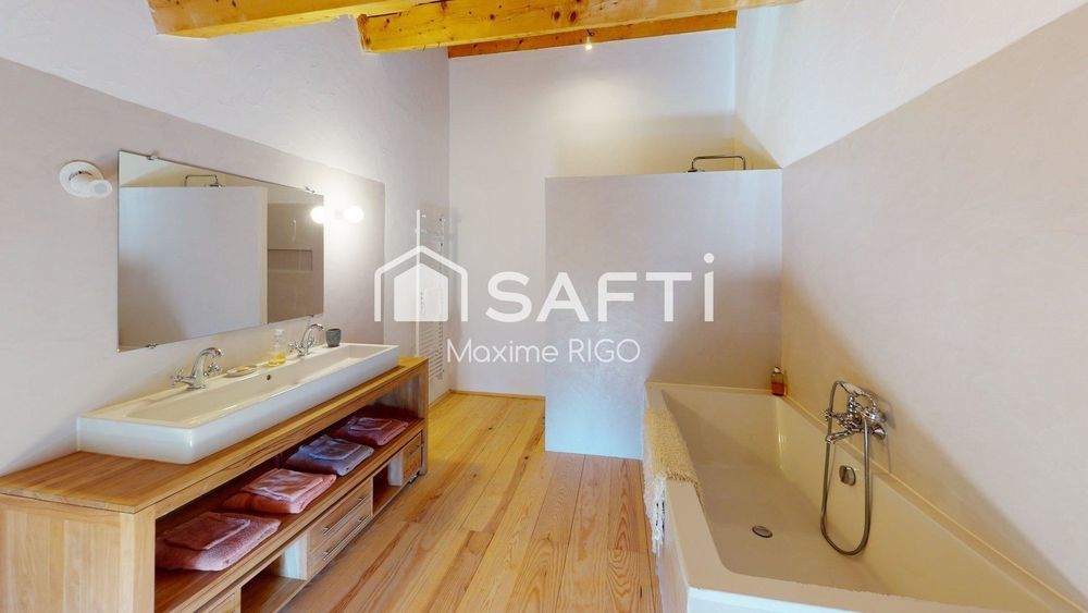 � vendre  Propri�t�/ch�teau Casteljaloux (47700)