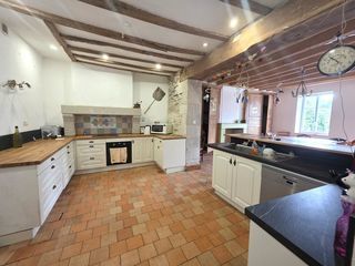  Maison � vendre 12 pi�ces 303 m�