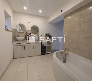  Maison � vendre 5 pi�ces 150 m�