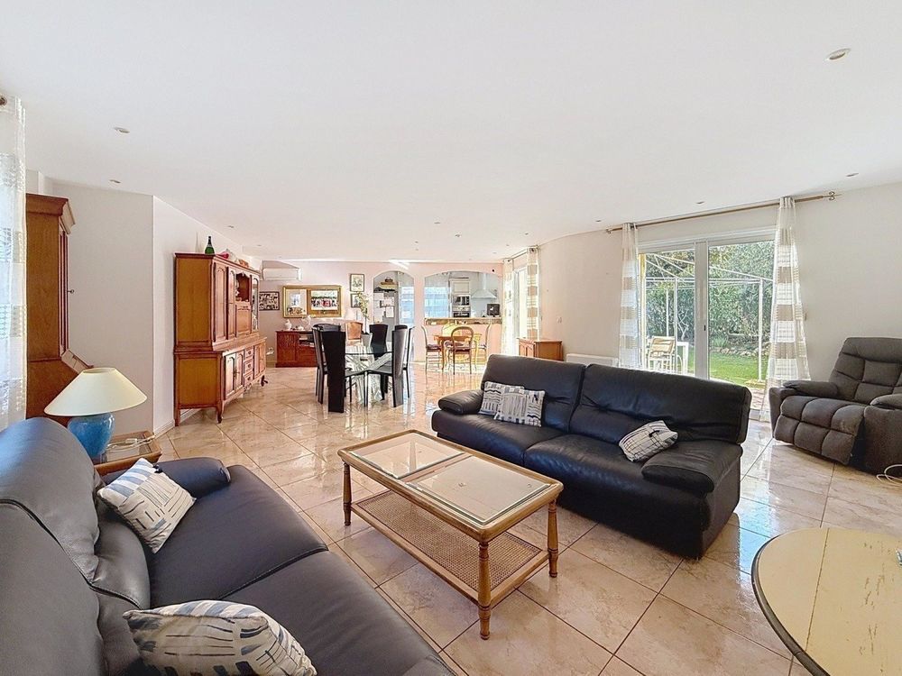 � vendre  Maison Saint-Rapha�l (83700)