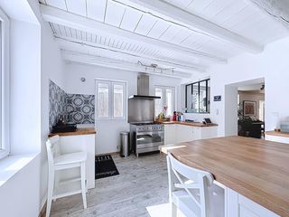  Maison � vendre 7 pi�ces 250 m�