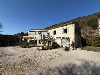  Maison � vendre 8 pi�ces 195 m�