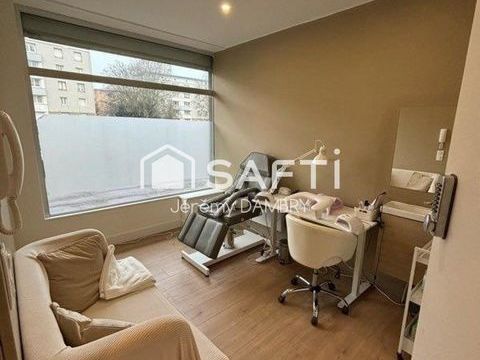 Cabinet m&eacute;dical 4 Baux en cours 285000 59160 Lomme